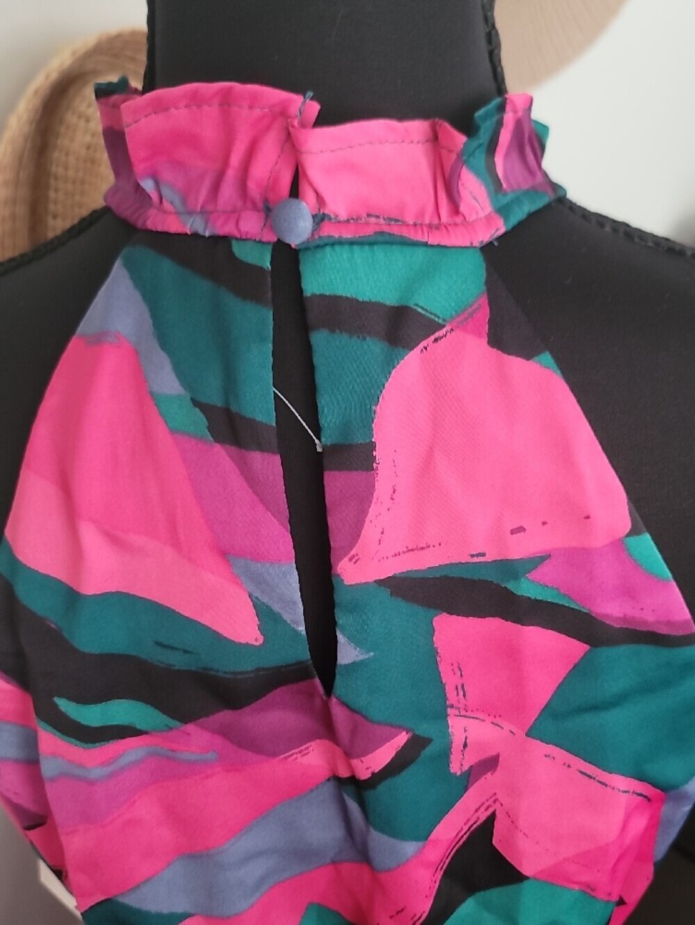 Nine West Pink & Teal Halter Ruffled Waist Top-NWT - Picture 5 of 8